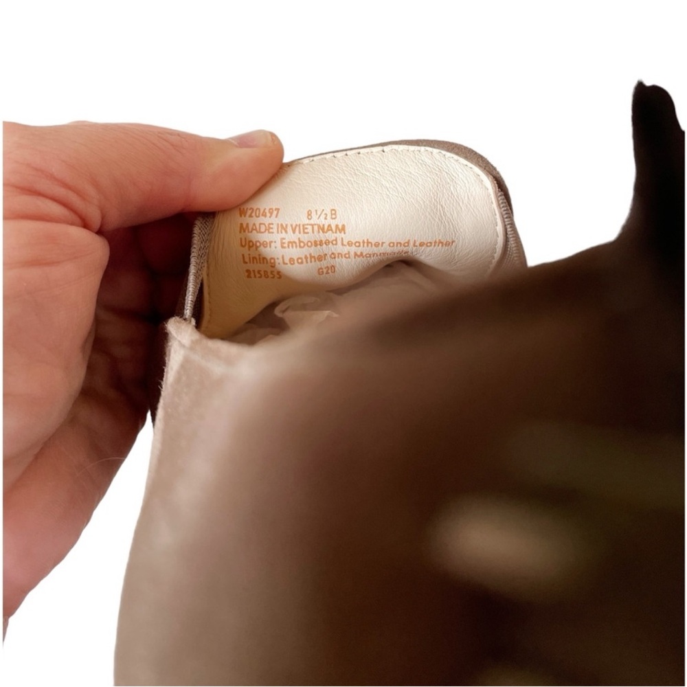 Cole Haan Grand Ambition tan suede flats size 8.5 - Picture 10 of 10